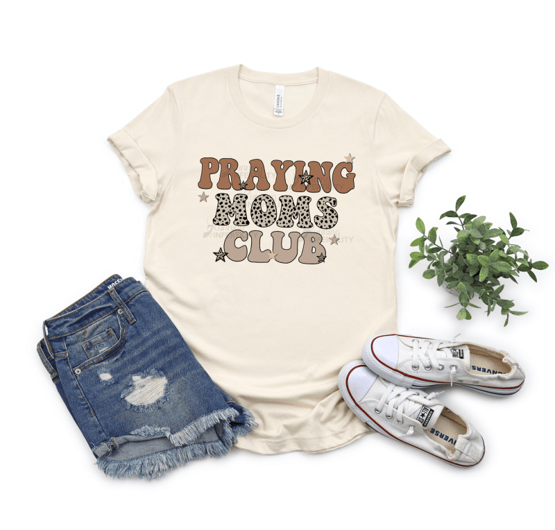 Praying moms club leopard and groovy font tee